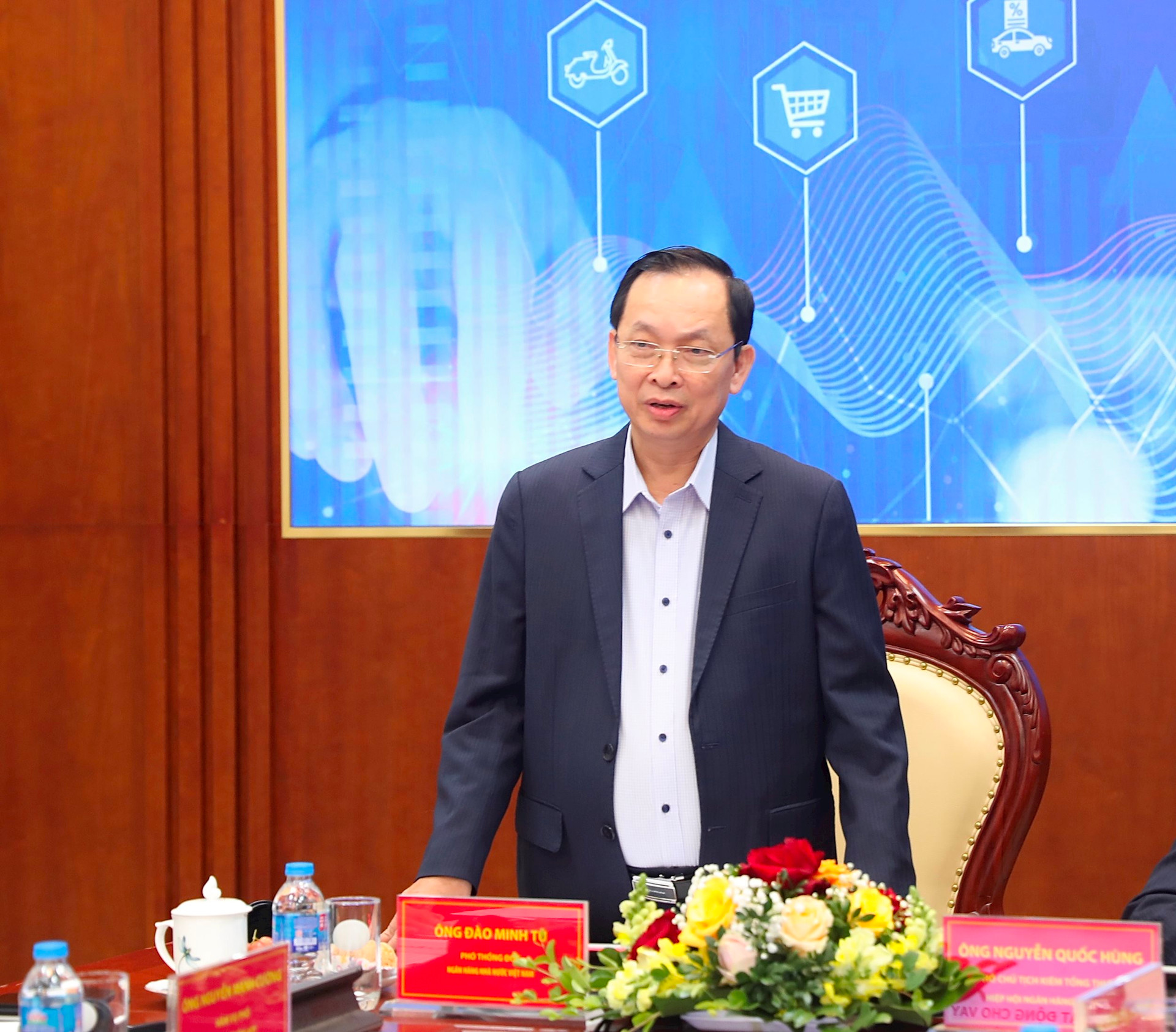 Tín dụng tiêu dùng trước nguy cơ khủng hoảng nợ xấu 3