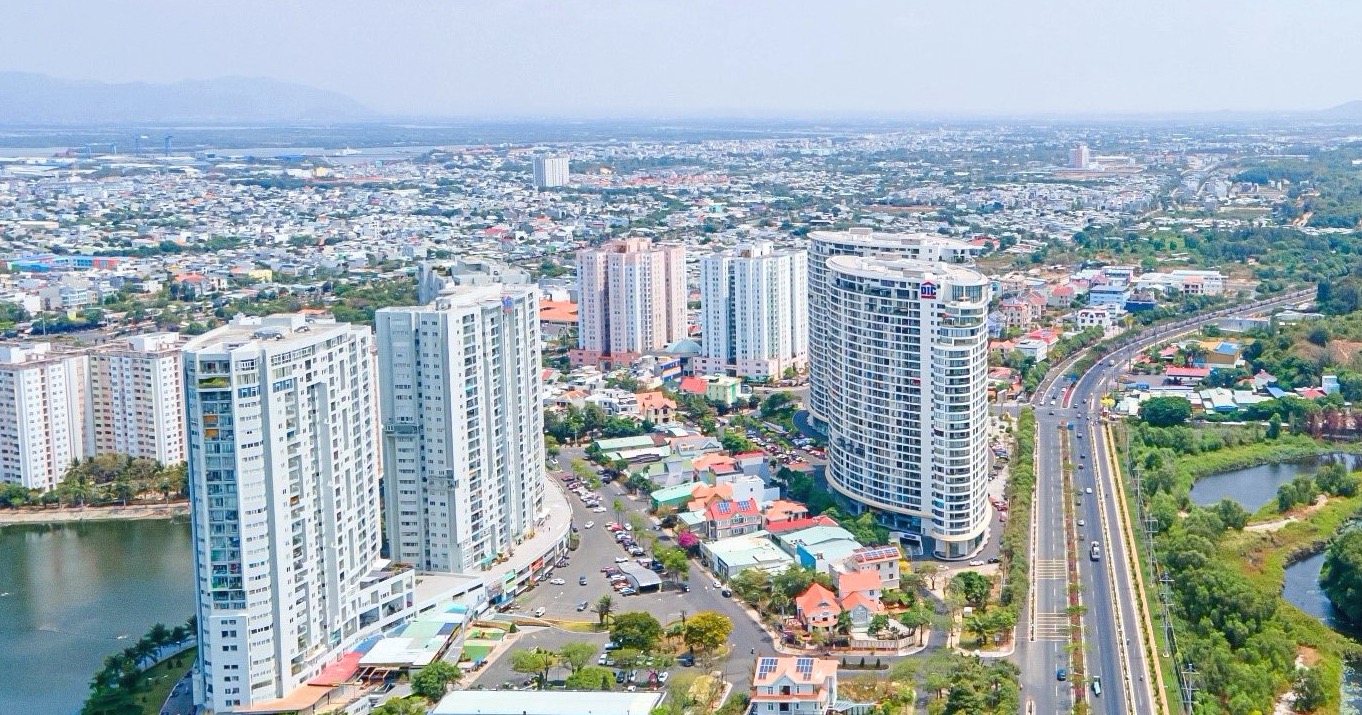 'Cú bẻ lái' của ngành môi giới bất động sản trong năm 2024