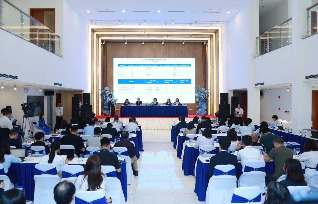 Quyết tăng vốn bằng phát hành cổ phiếu riêng lẻ, Chủ tịch NCB nghĩ gì?