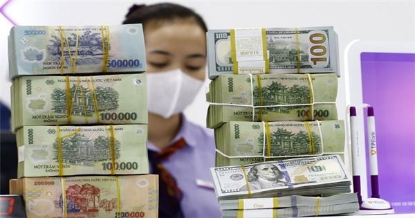 Ngân hàng phải ‘chữa bệnh thừa tiền’