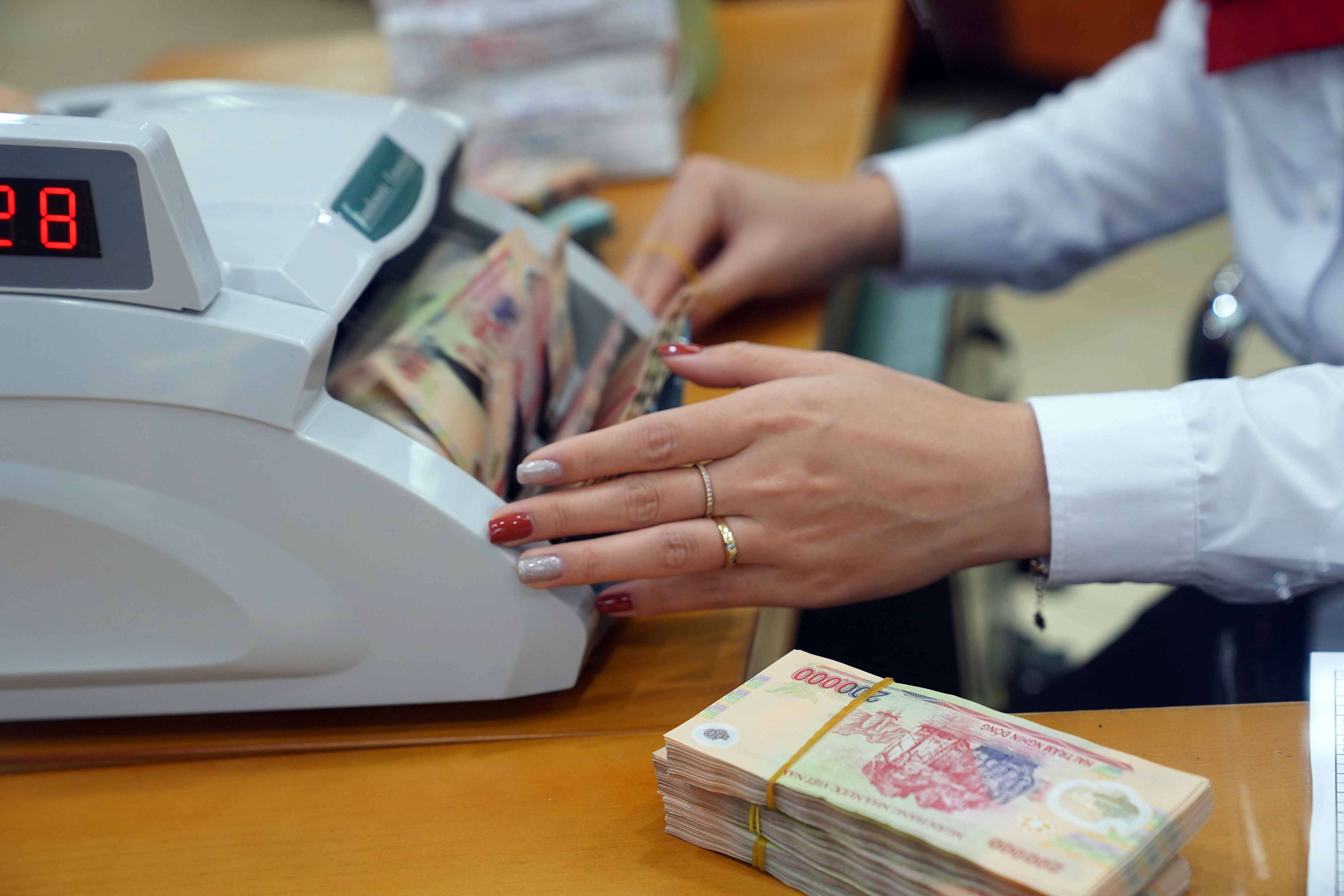 10 ngân hàng lãi lớn nhất năm 2023: Vietcombank vẫn 'vô địch' tăng trưởng lợi nhuận?