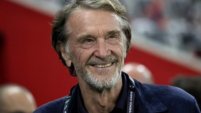 CEO Manchester United có thể mất việc khi tỷ phú Anh hoàn tất mua 25% cổ phần