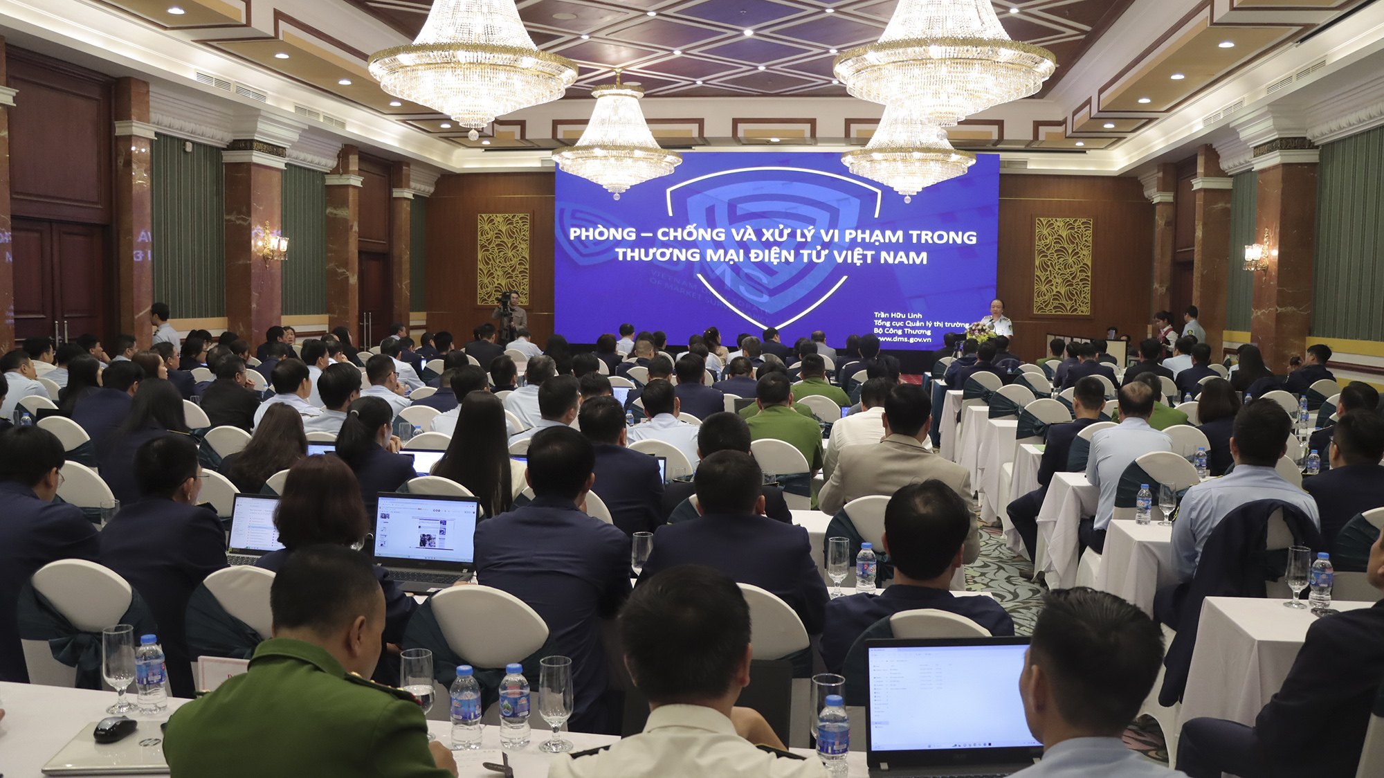 Giải pháp nào để phòng, chống và xử lý hàng giả trên thương mại điện tử?