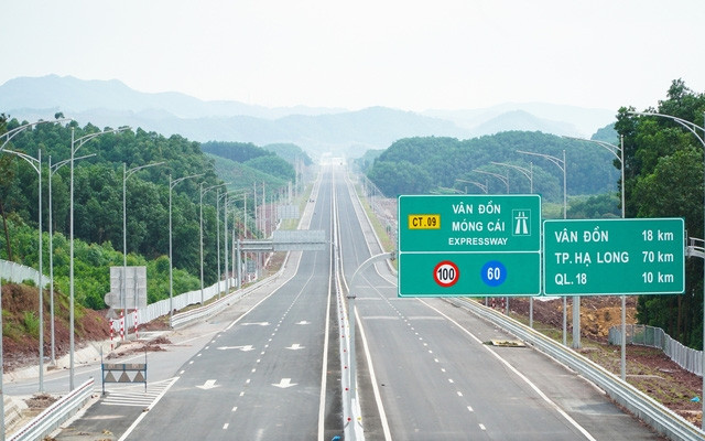 Huyện đảo hơn 2.000 km2 duy nhất Việt Nam có cả sân bay, cao tốc và cảng biển 2