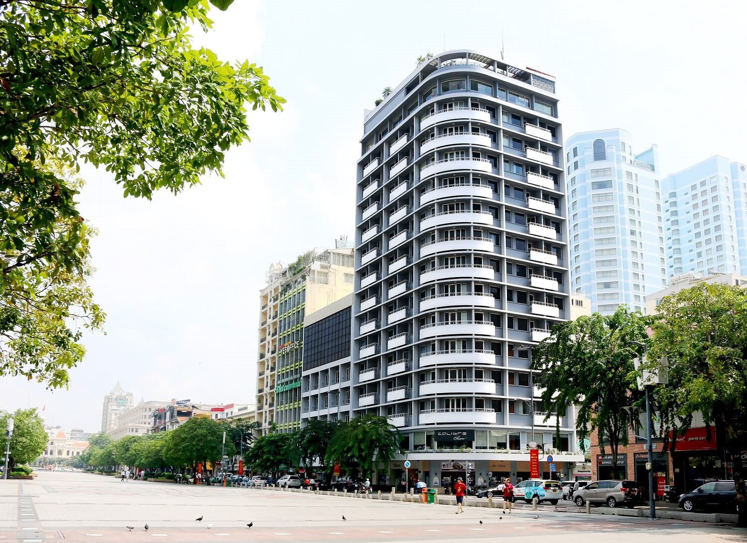 Loạt bất động sản đắc địa về tay Vạn Thịnh Phát tại con đường có giá thuê đắt đỏ hàng đầu thế giới 5