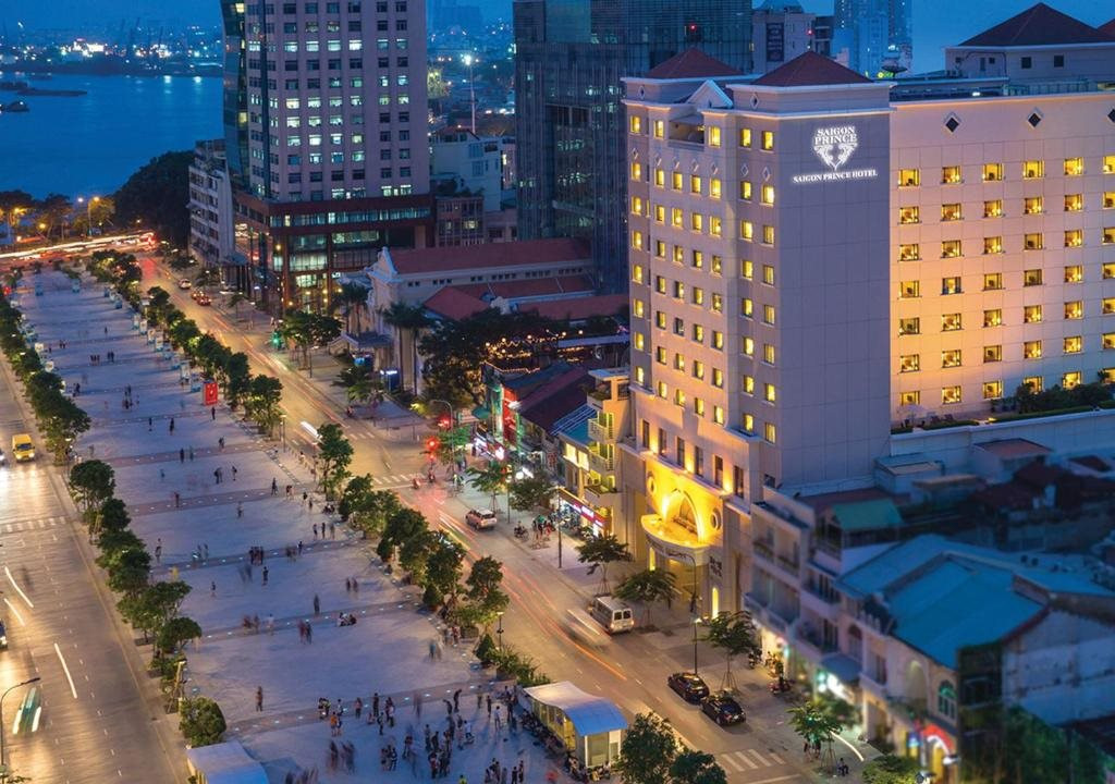 Loạt bất động sản đắc địa về tay Vạn Thịnh Phát tại con đường có giá thuê đắt đỏ hàng đầu thế giới 4
