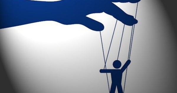 Lo ngại tình trạng sở hữu chéo Ngân hàng - BĐS thao túng dòng chảy tín dụng, rót vốn vào sân sau