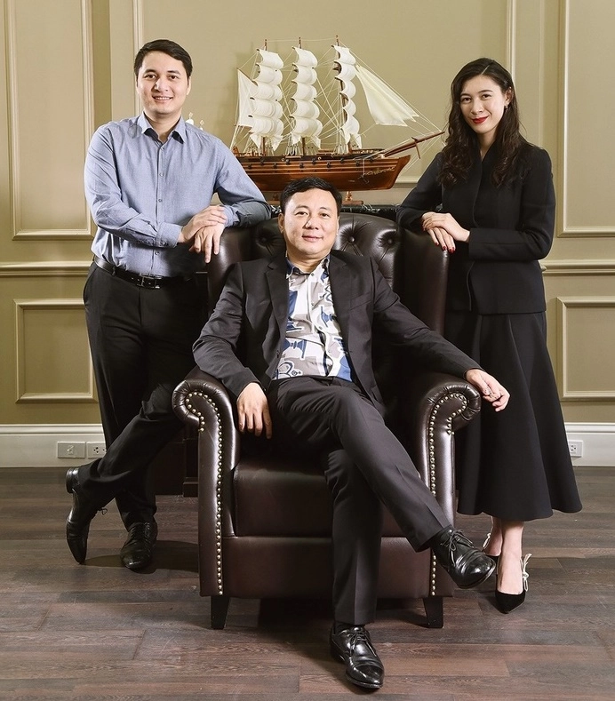 Ái nữ 9X sở hữu nghìn tỷ kín tiếng của Alphanam: Học vấn 'siêu đỉnh', trẻ tuổi đã làm Tổng Giám đốc 4