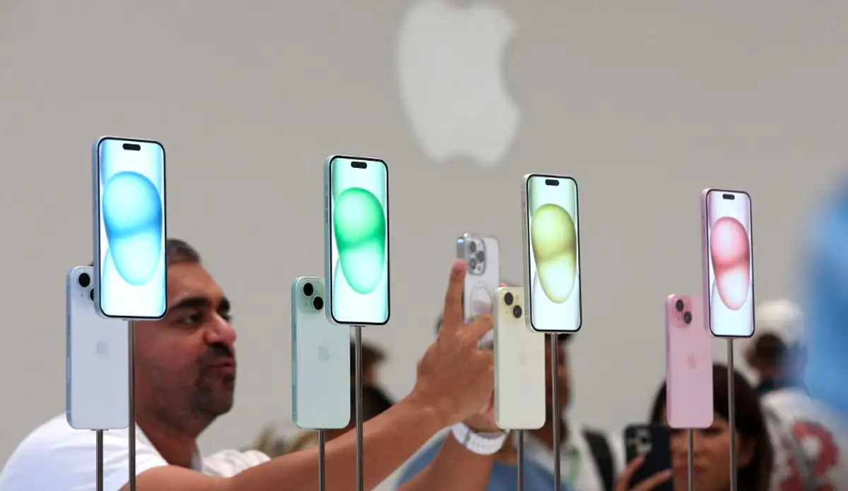 Người dùng vung tiền chuộng mua các mẫu iPhone 15 Pro đắt đỏ