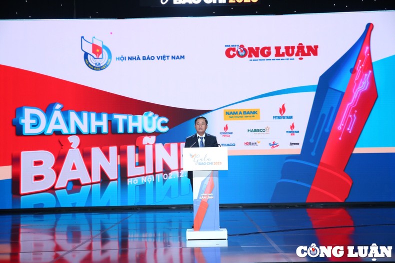 Trao giải ảnh 'Khoảnh khắc báo chí 2022': Tôn vinh bản lĩnh dấn thân, lan tỏa sức sáng tạo 2