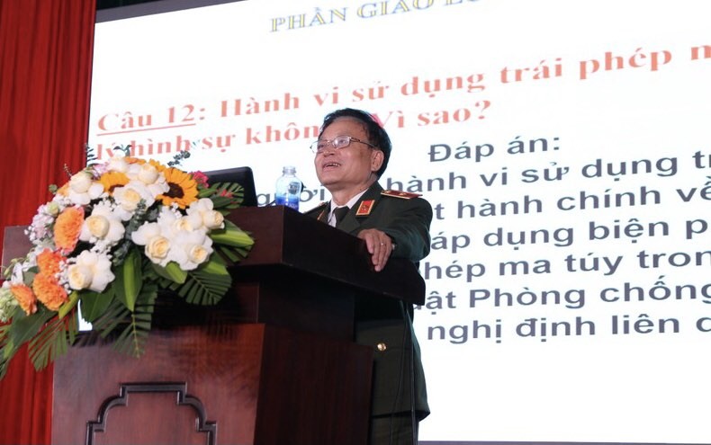 SV Huế hào hứng tập huấn kỹ năng dùng mạng xã hội, phòng chống ma túy học đường 15