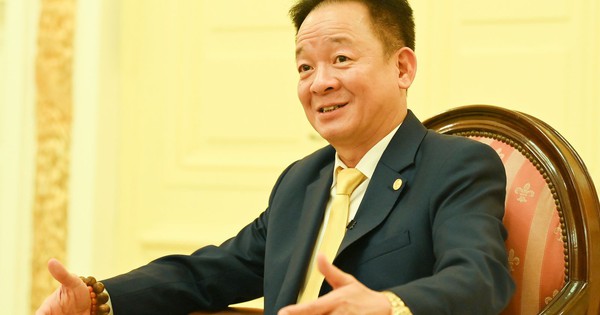 Đại gia sản xuất 2.000 xe máy/ngày chiếm thị phần số 1 Việt Nam, 'mua đứt' ngân hàng Nhơn Ái không cần mặc cả