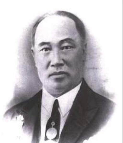 Chân dung đại gia đầu tiên ở Hà Nội sở hữu ô tô