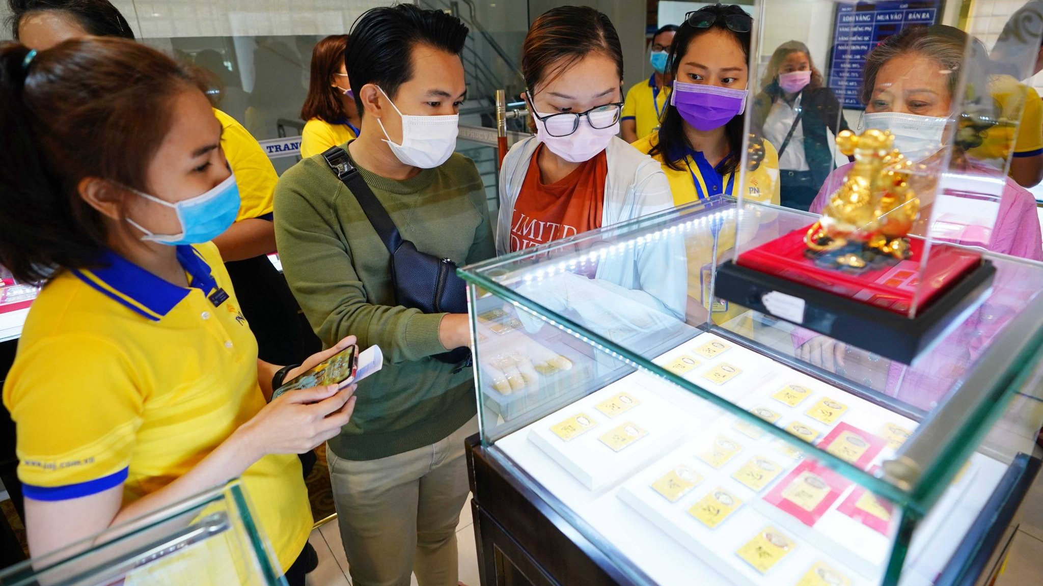 Vàng Phú Nhuận (PNJ): Lợi nhuận tháng 11/2023 lên cao nhất 9 tháng, tiếp tục gia tăng thị phần