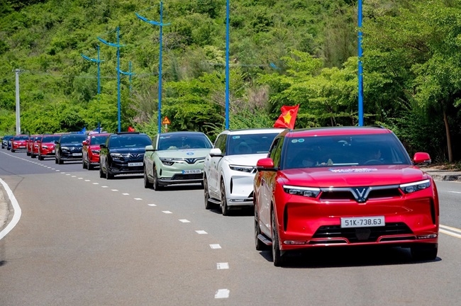 Vì sao người dùng ngày càng chuộng xe điện hơn xe xăng? 3