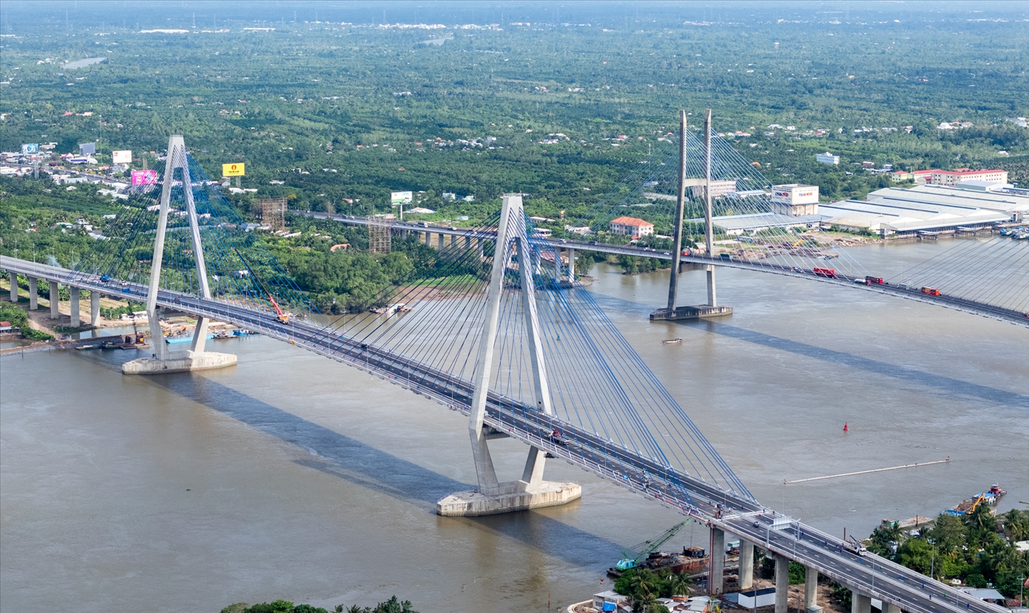 Cận cảnh cầu Mỹ Thuận 2 và cao tốc Cần Thơ - Mỹ Thuận trước ngày khánh thành