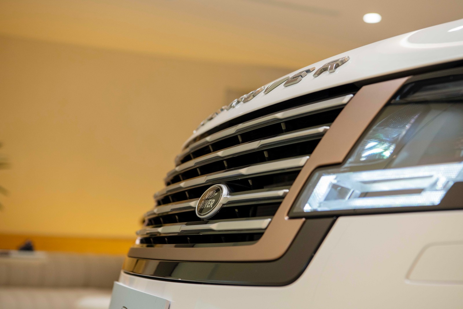 Khám phá 'kiệt tác' Range Rover SV 2023 tại Việt Nam 3