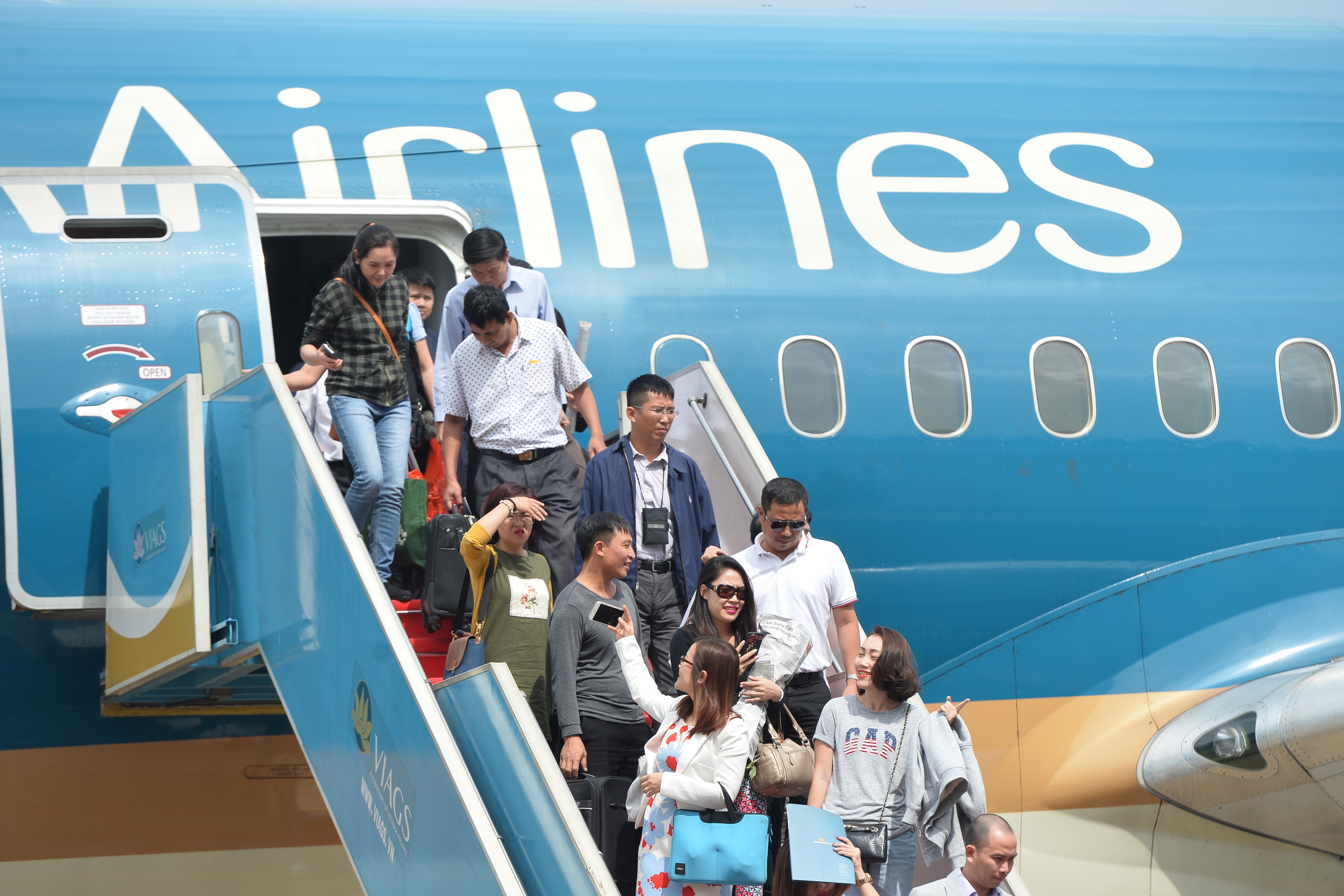 Tăng giá trần, vé phổ thông khứ hồi Hà Nội - TP. Hồ Chí Minh có thể lên đến gần 7 triệu đồng 4