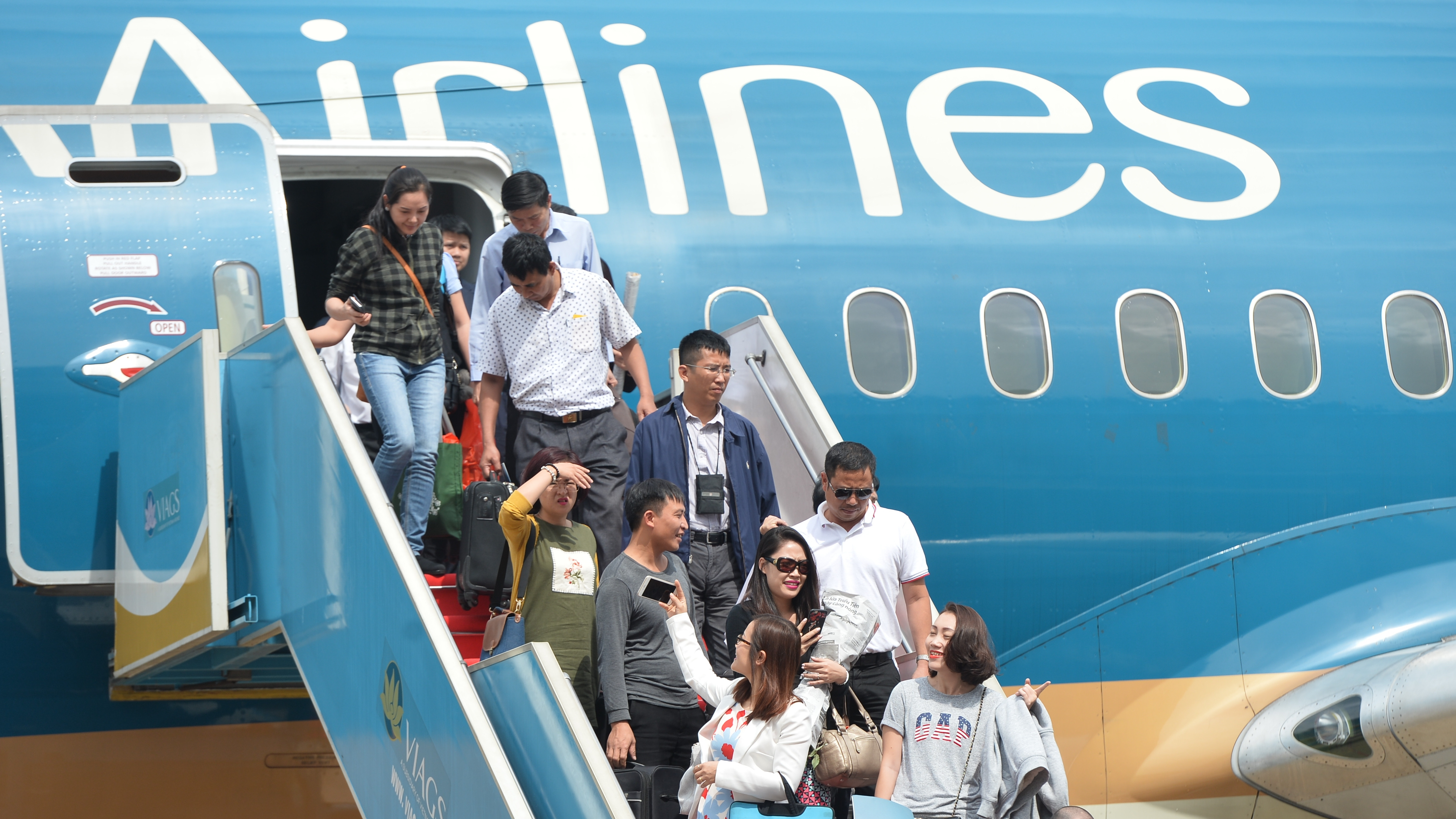 Tăng giá trần, vé phổ thông khứ hồi Hà Nội - TP. Hồ Chí Minh có thể lên đến gần 7 triệu đồng