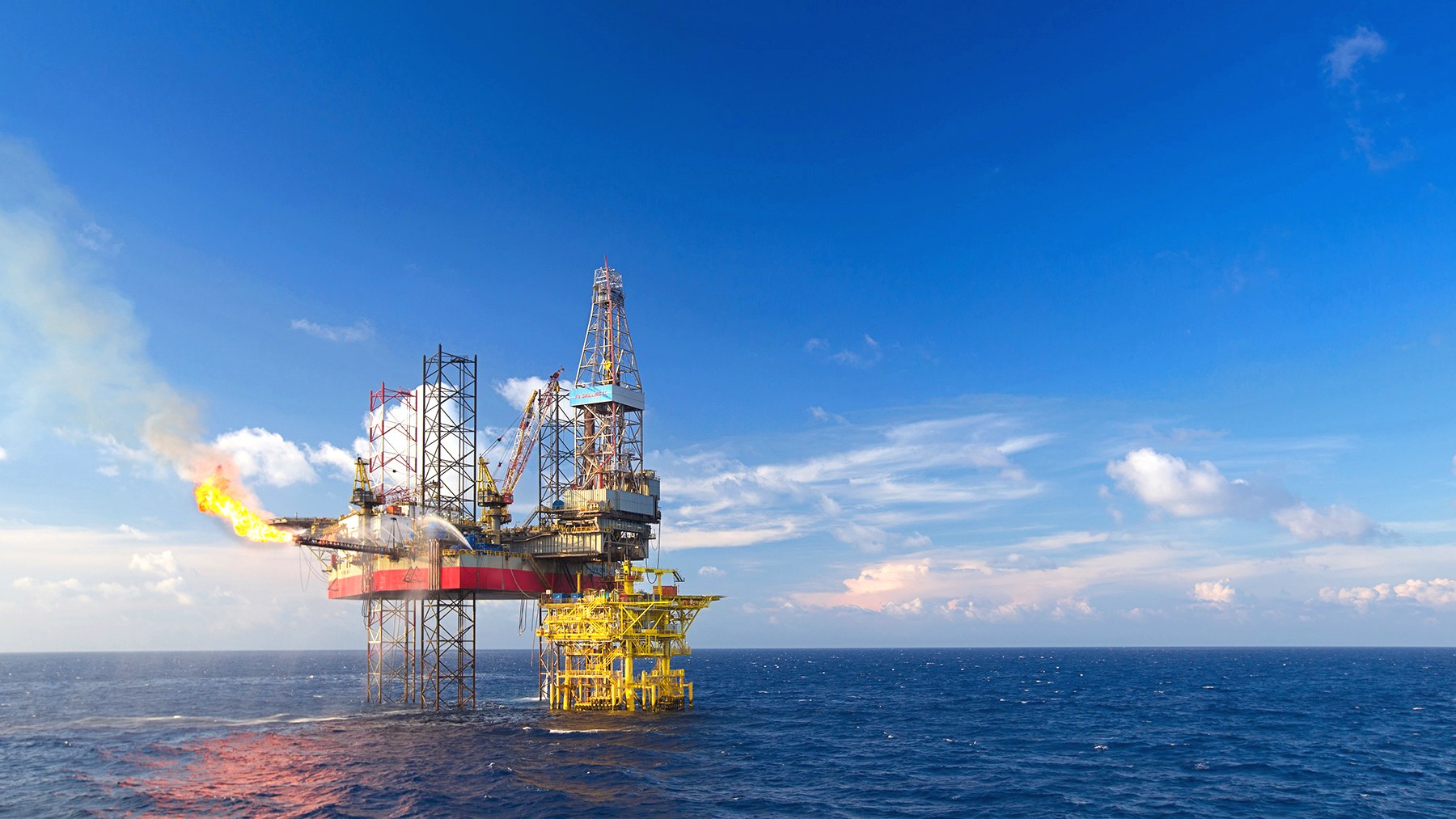 Vừa hết hợp đồng tại Thái Lan, giàn khoan của PV Drilling PVD có ngay việc tại Malaysia