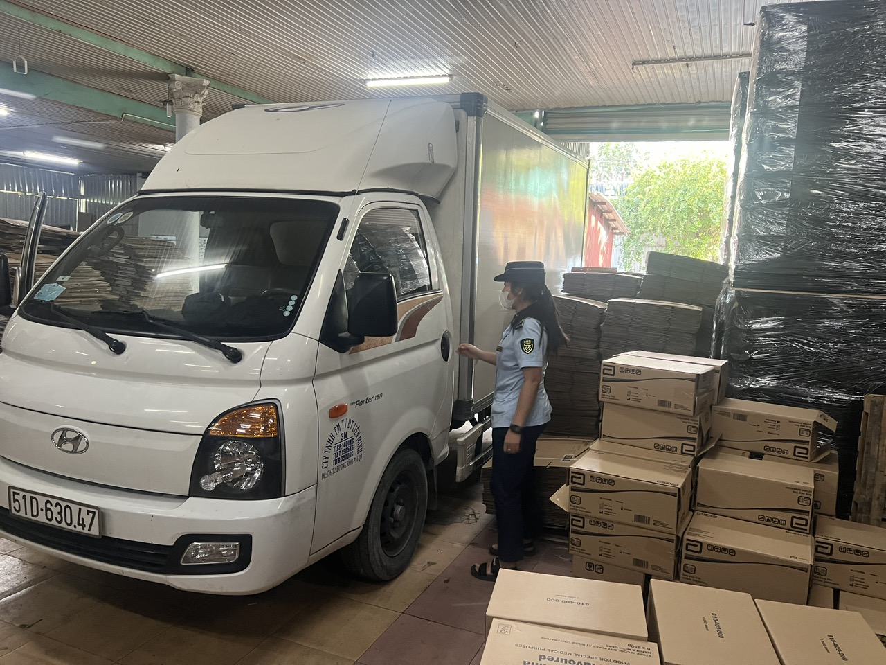 Phát hiện xưởng sản xuất sữa bột giả quy mô liên tỉnh tại Bình Dương, Thành phố Hồ Chí Minh 3