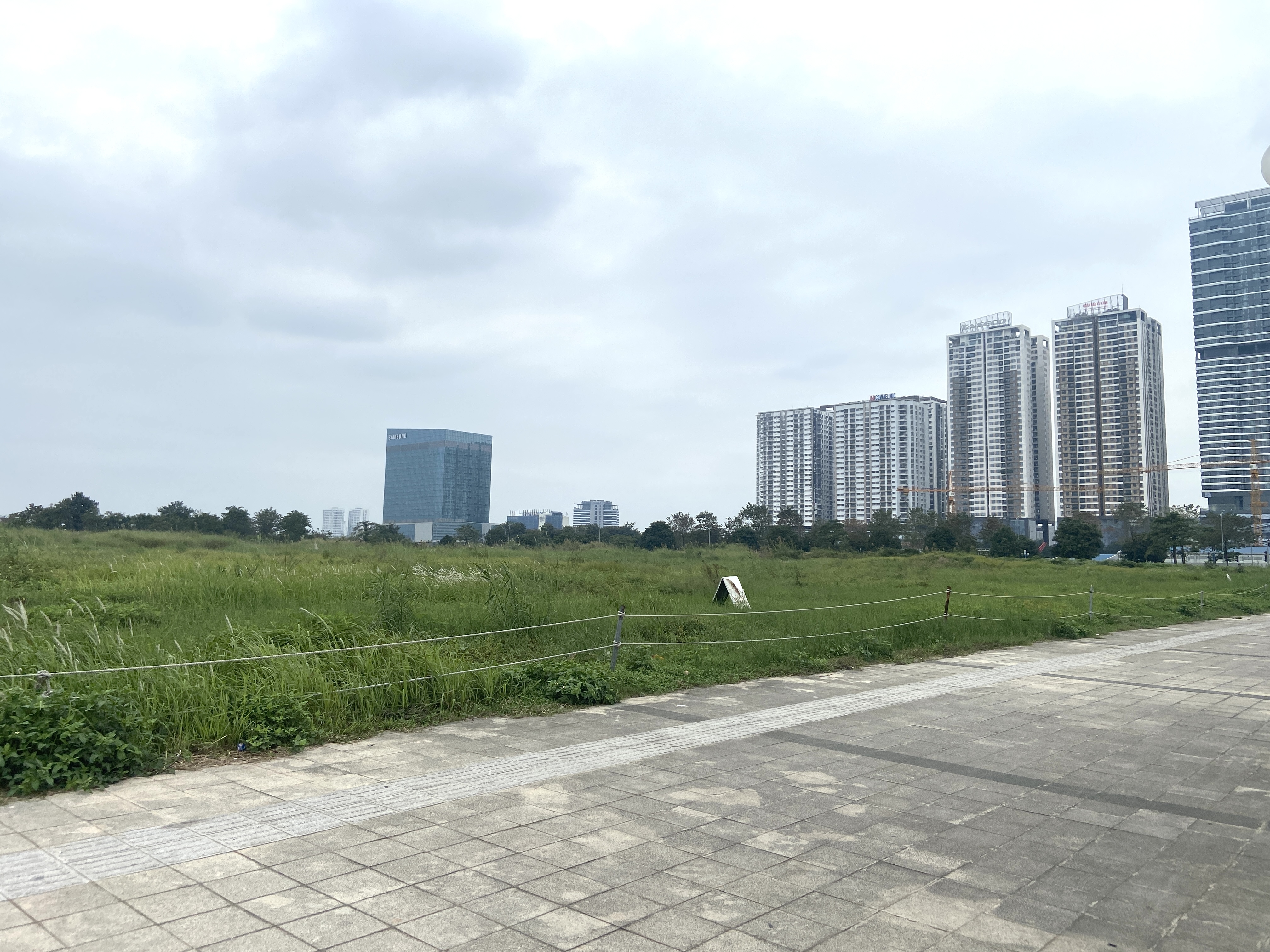 Toàn cảnh hai khu đất xây dựng trụ sở 36 bộ, ngành Trung ương tại Tây Hồ Tây và Mễ Trì 3