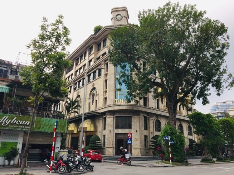 Ngân hàng 'đua' rao bán bất động sản 2