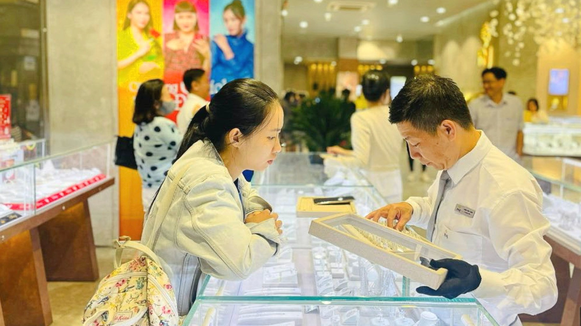 Sức mua yếu nhưng lãi ròng tháng 1/2024 của Vàng Phú Nhuận (PNJ) vẫn cao thứ 4 trong lịch sử