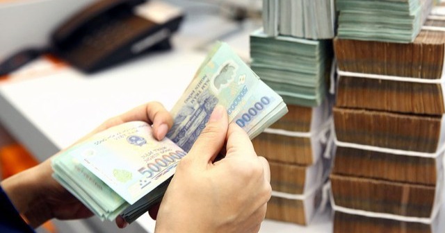 Kinh doanh kém khởi sắc, lãnh đạo doanh nghiệp bất động sản vẫn nhận mức lương tiền tỷ