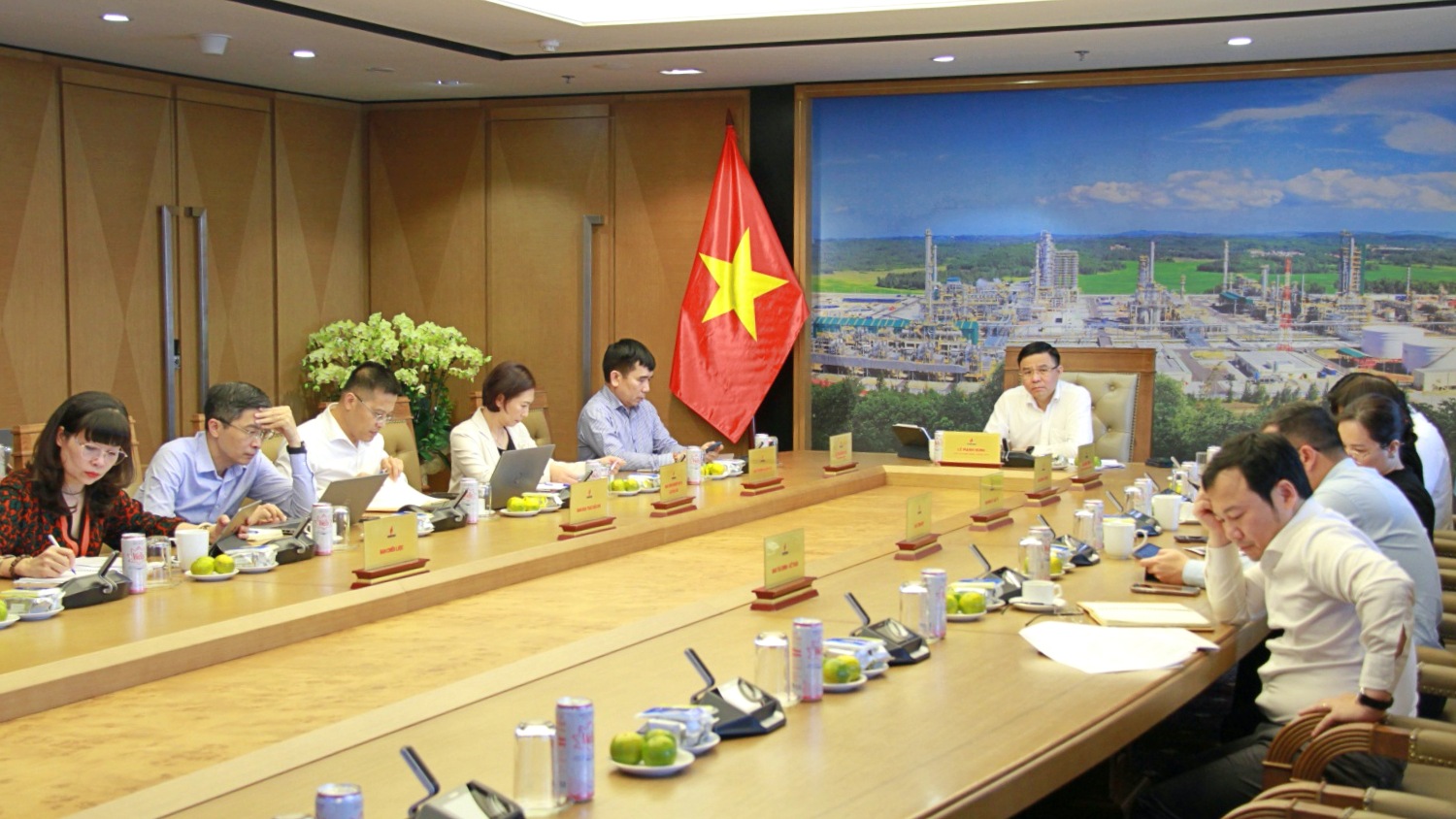 Đạm Cà Mau DCM : Doanh thu 2 tháng đầu năm vượt 15% kế hoạch