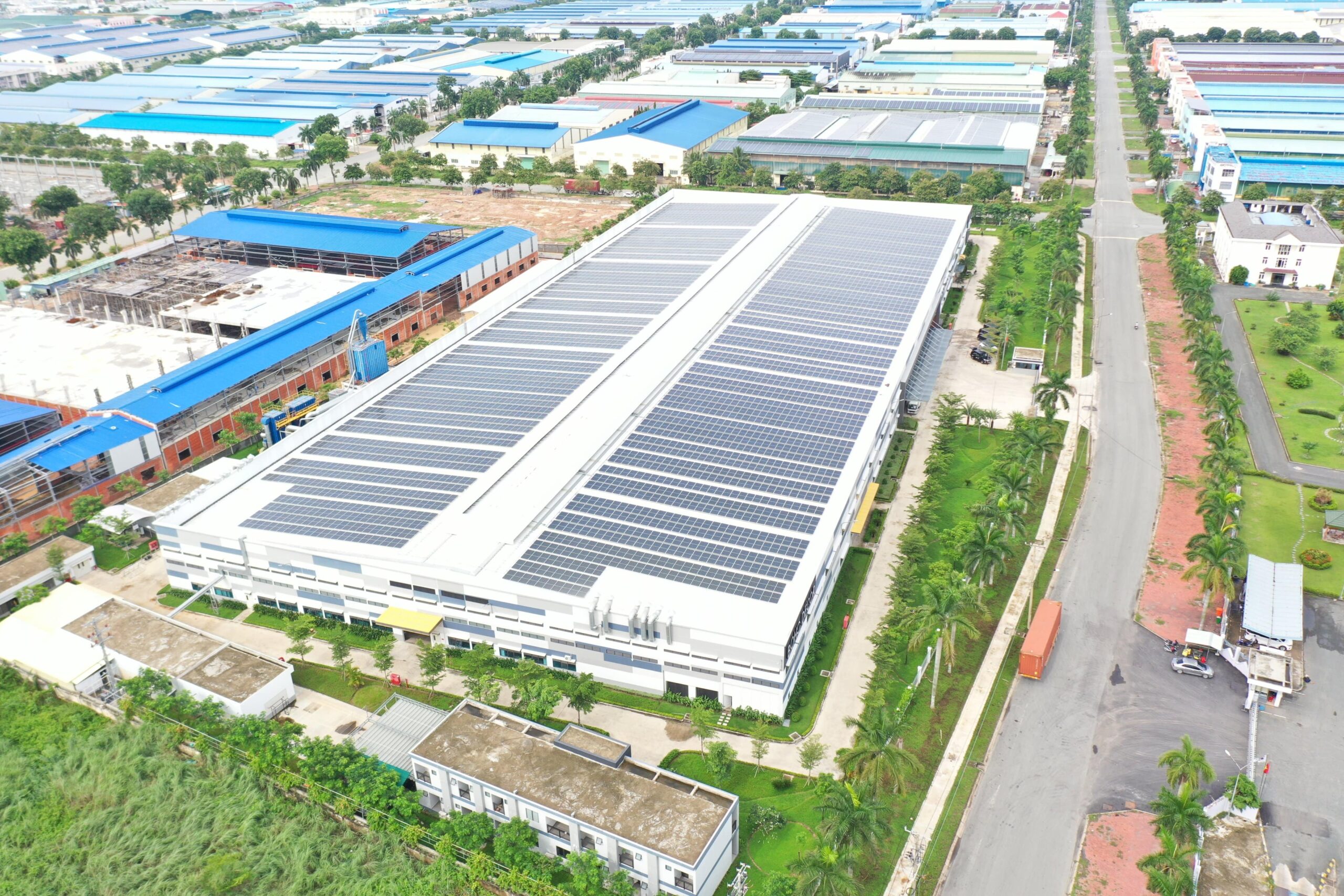 Phát triển khu công nghiệp bền vững: Cần lắm một 'lối đi' riêng 3