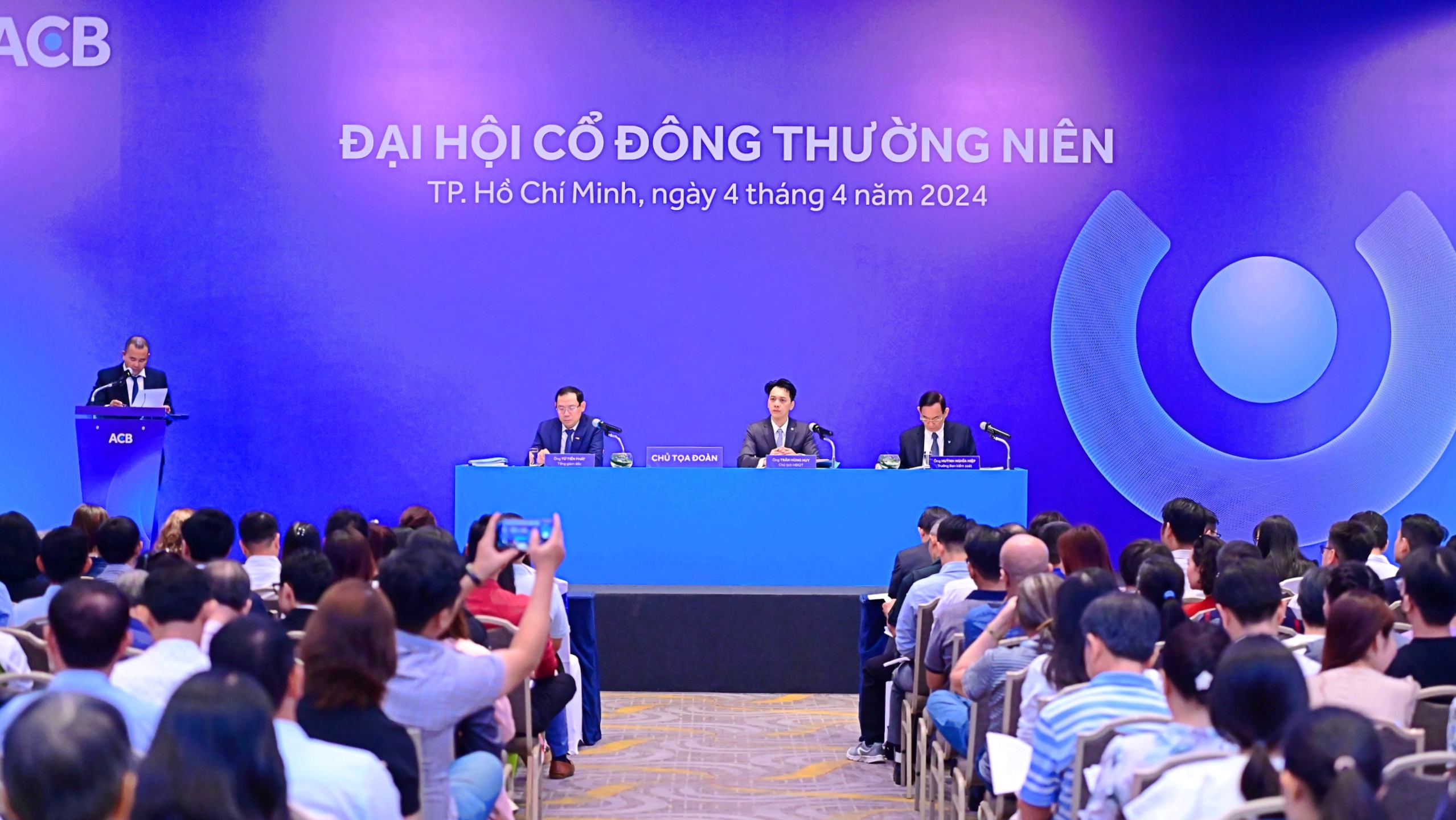 Ngân hàng ACB: Sẽ dùng hết room tín dụng năm nay, chưa có ý định bán vốn tại ACBS