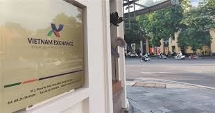 Uỷ ban Chứng khoán chưa chấp thuận vận hành KRX từ 2/5