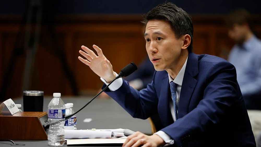 shou-zi-chew-testifies-house-hearing-gettyimages-1475626519-h-2024-1859.jpg