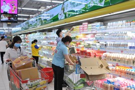Bán lẻ hàng hóa và doanh thu dịch vụ tiêu dùng 4 tháng vượt 2 triệu tỷ đồng