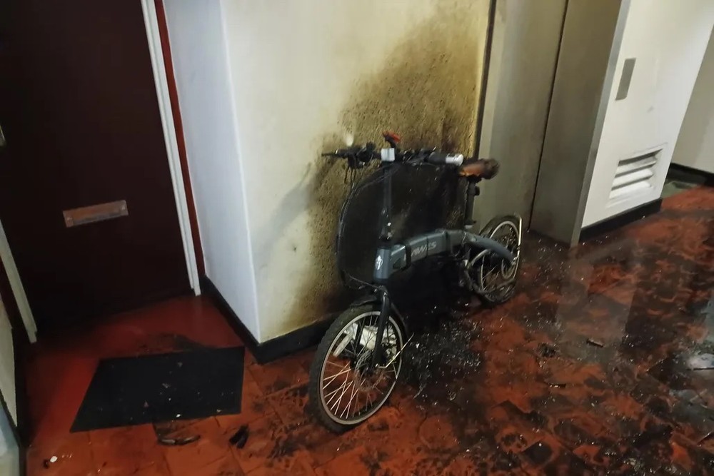 e-bike-explosion-roehampton-2-copy-fb9fcde-811.jpg