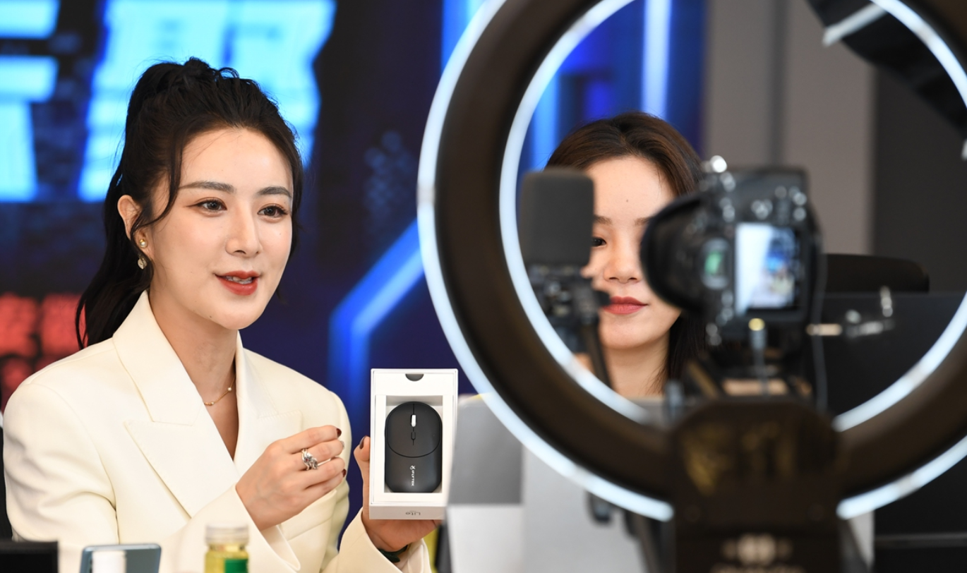 Mặt tối của ngành thương mại phát trực tiếp ở Trung Quốc