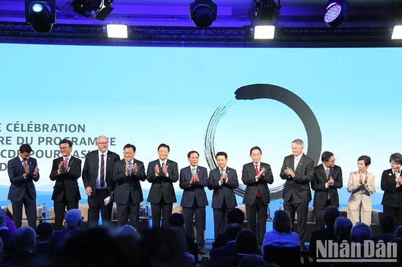 Bo truong Ngoai giao Bui Thanh Son du Hoi nghi Hoi dong Bo truong OECD nam 2024 2 Bộ trưởng Ngoại giao Bùi Thanh Sơn dự Hội nghị Hội đồng Bộ trưởng OECD năm 2024 ảnh 2