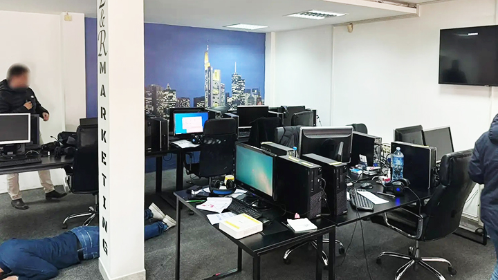 Đường dây gọi điện lừa đảo lớn nhất châu Âu