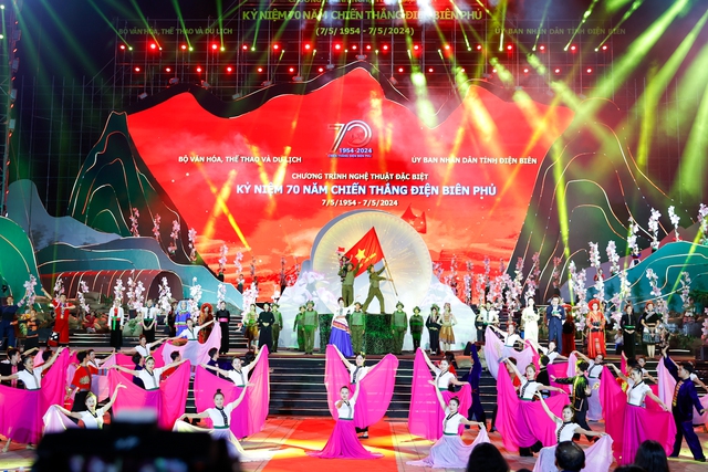 Âm vang "Điện Biên Phủ - Mốc vàng lịch sử"