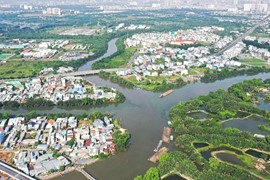 Quốc Cường Gia Lai (QCG) không đồng ý trả hơn 2.800 tỷ đồng, đòi bà Trương Mỹ Lan trả 6 sổ đỏ