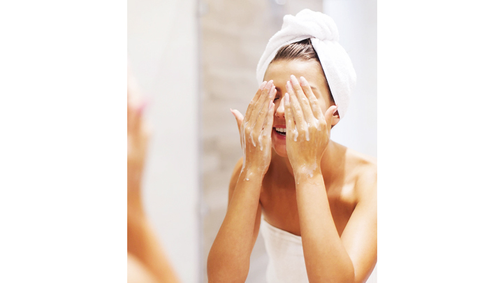 Chăm sóc da dầu khi vào hè