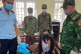 Hải quan tăng cường kiểm soát chống buôn lậu, vận chuyển vàng trái phép