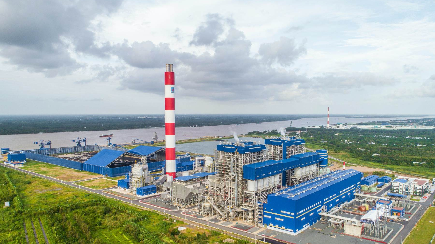 Bước vào mùa nắng nóng, doanh thu tháng 4 của PV Power (POW) tăng vọt 25%