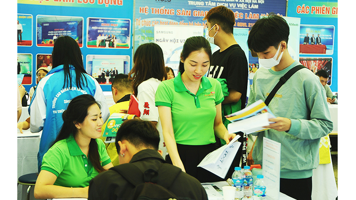 Đơn hàng phục hồi nhưng khó tuyển lao động