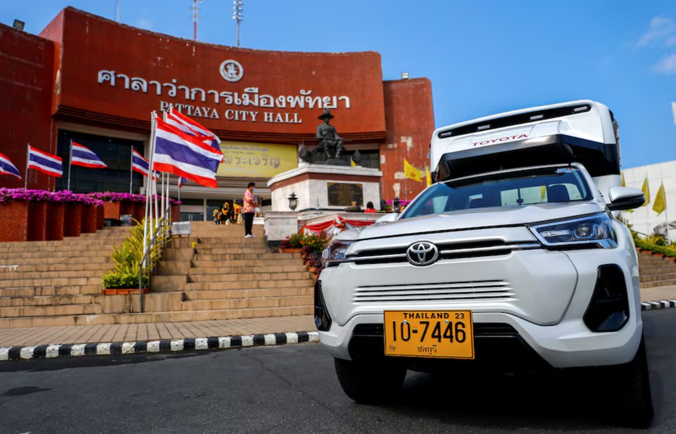 Xem trước Toyota Hilux chạy điện mới trước khi sản xuất hàng loạt tại Thái Lan vào năm 2025