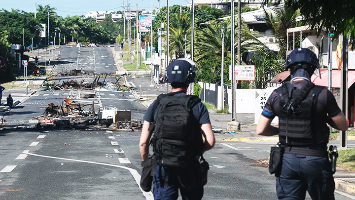 Bạo lực bùng phát ở New Caledonia
