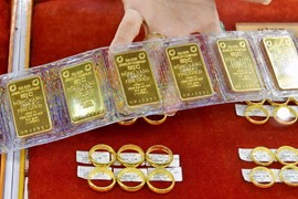 Dừng đấu thầu vàng miếng, Ngân hàng Nhà nước điều chỉnh phương án bình ổn