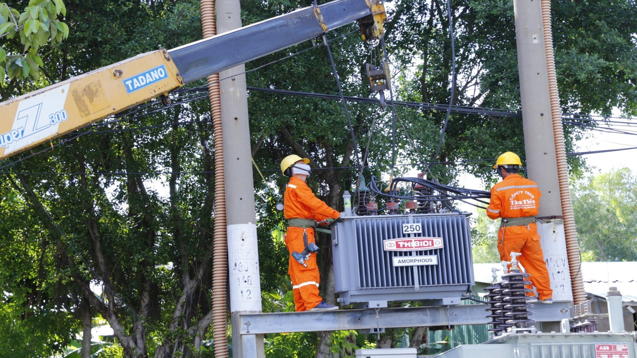 EVN trả lời ý kiến cử tri phía Nam về giá điện và triển khai thị trường điện cạnh tranh