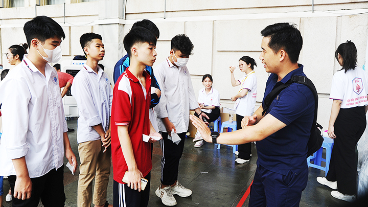 Cách thoát nạn an toàn khi có cháy